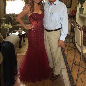 Cute jovani red prom dress!!